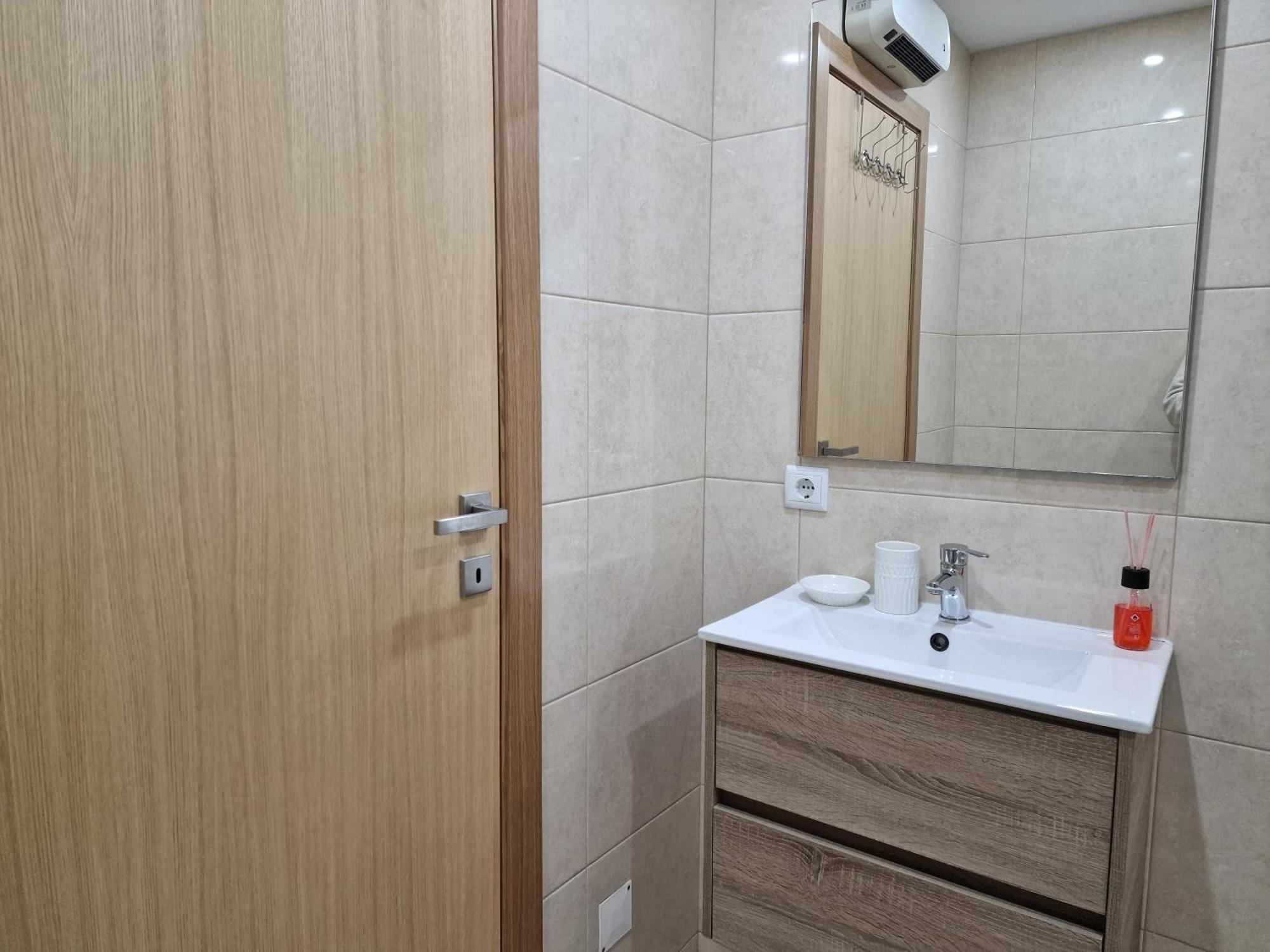 Cozy Apartment With Terrace, Air Cond, Free Parking, By Porto With Love Lda Екстериор снимка
